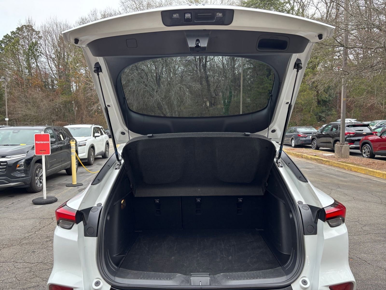 Used 2025 Buick Envista Sport Touring image 32