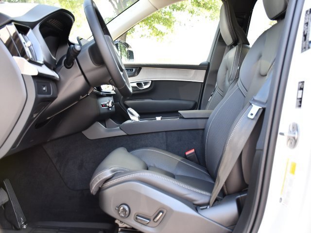 New 2026 Volvo XC90 B6 Ultra w/ Protection Package Premier image 13