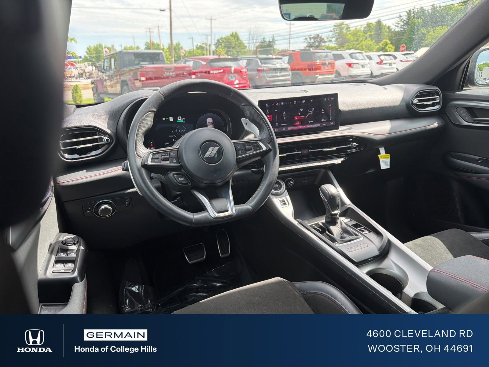 Used 2024 Dodge Hornet R/T AWD/4WD image 14