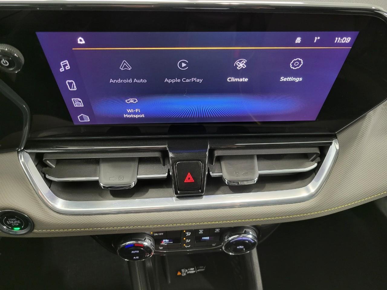 Certified 2025 Chevrolet TrailBlazer ACTIV w/ Convenience Package image 7