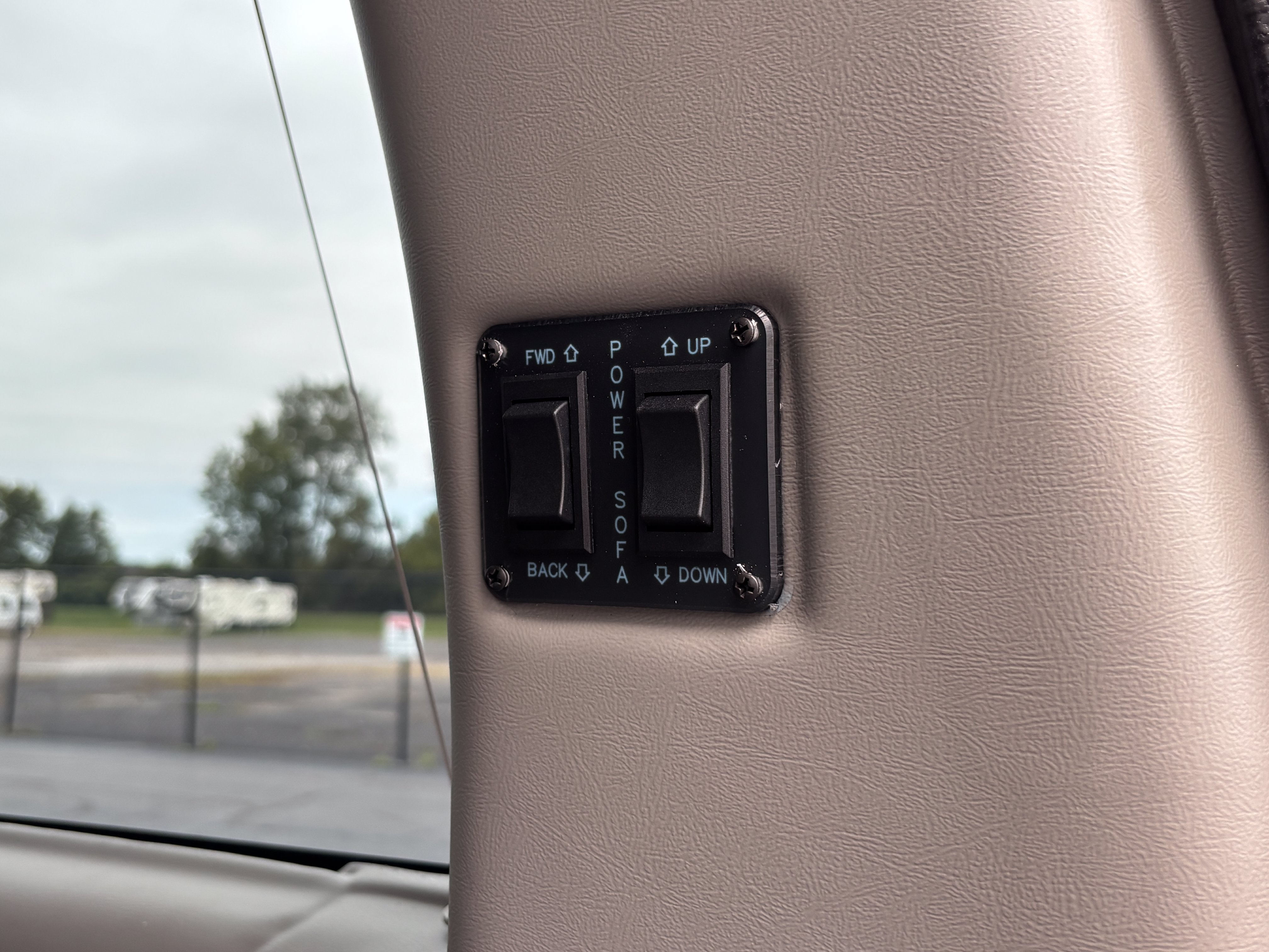 New 2026 GMC Savana 2500 w/ Driver Convenience Package RWD image 10