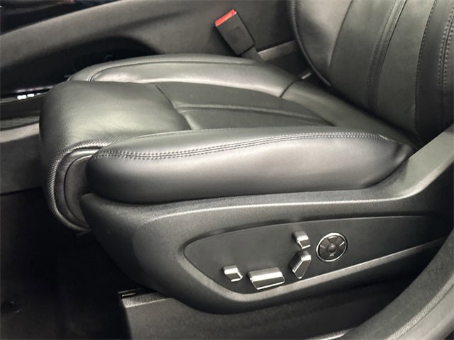 Used 2023 Lincoln Nautilus Reserve w/ Equipment Group 201A image 17