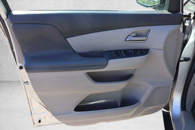 Used 2012 Honda Odyssey EX-L image 12
