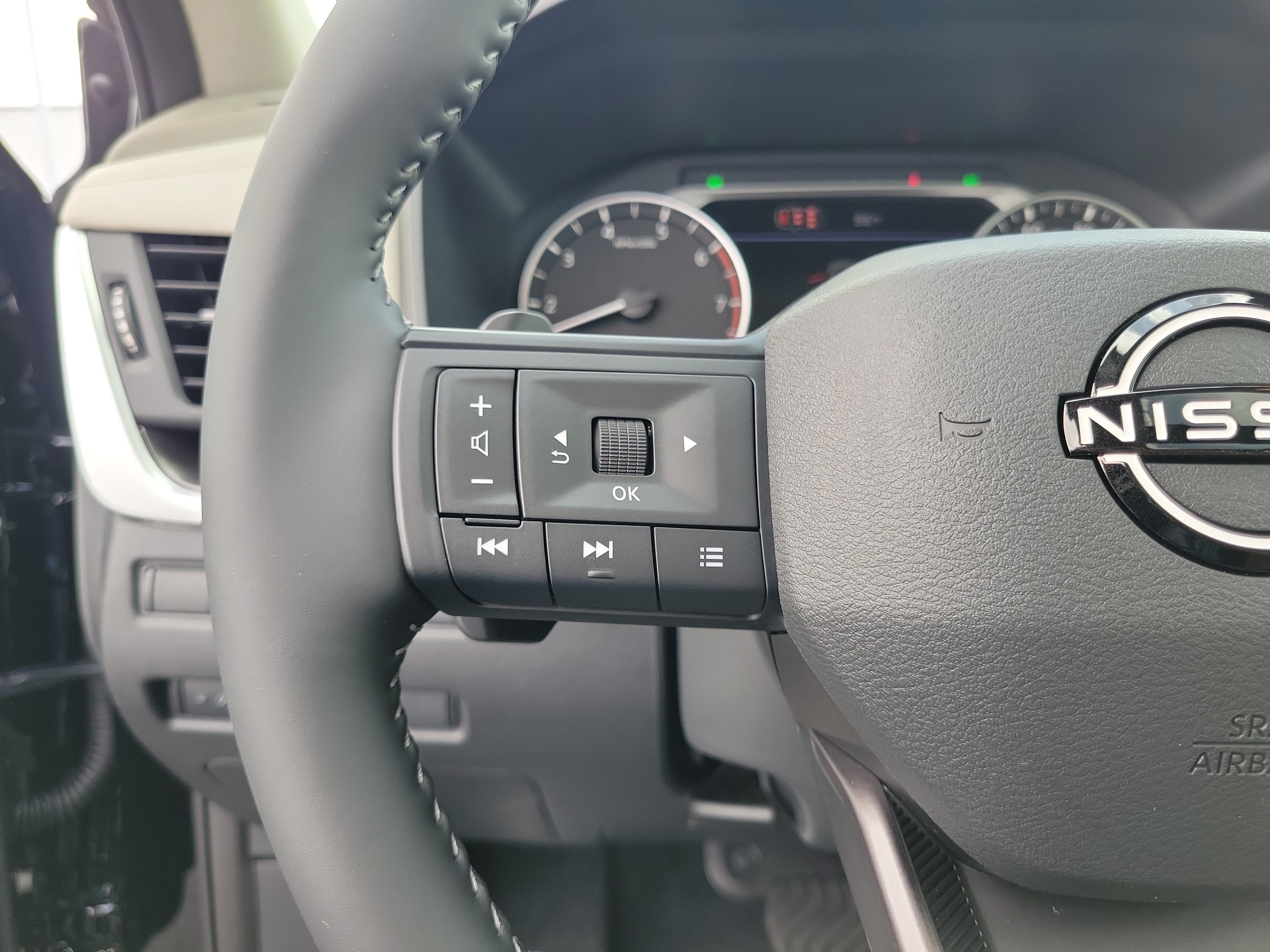 New 2026 Nissan Rogue Dark Armor AWD/4WD image 22