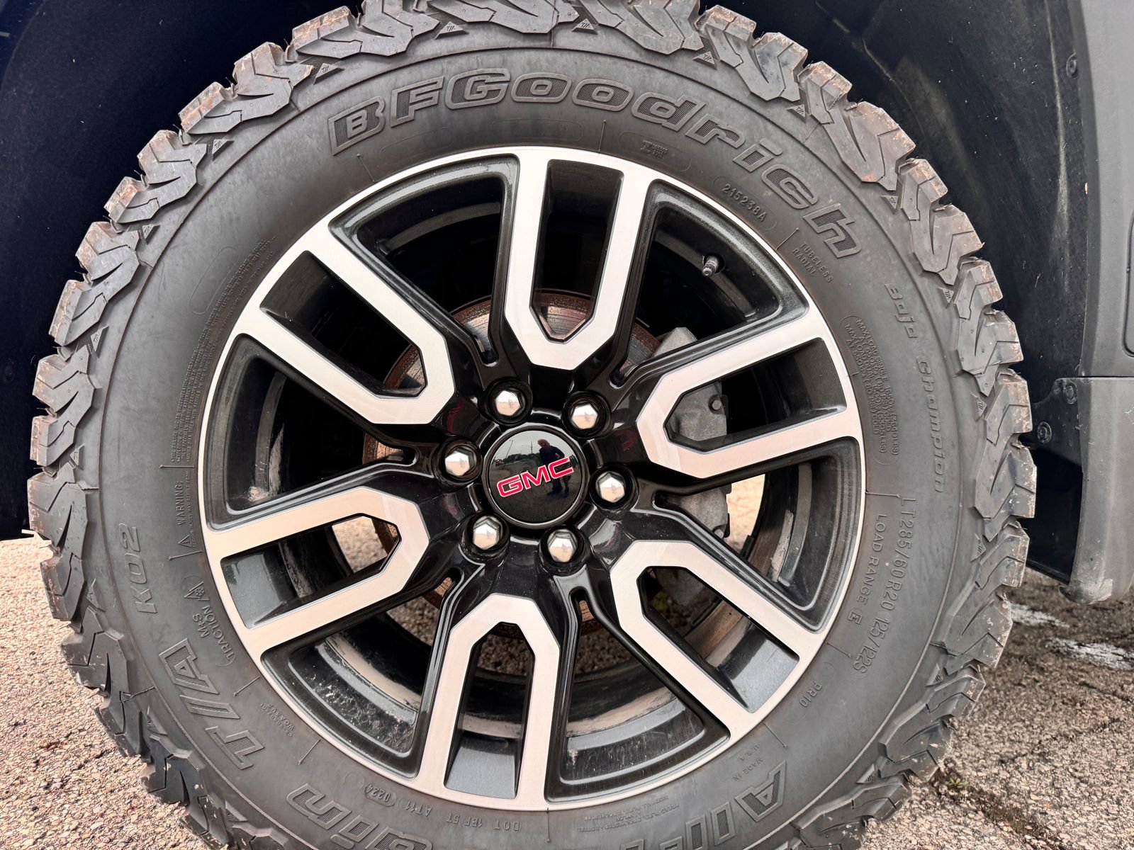 Used 2025 GMC Sierra 1500 AT4 AWD/4WD image 39