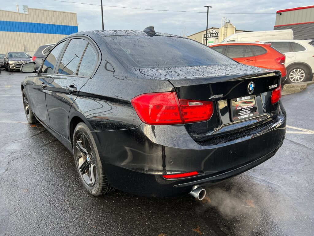 Used 2015 BMW 320i xDrive Sedan AWD/4WD image 8