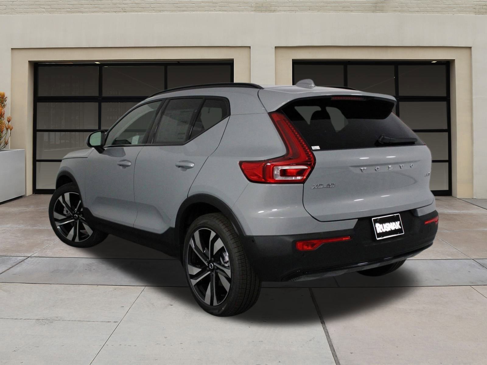 New 2025 Volvo XC40 B5 Plus w/ Protection Package Premier image 3