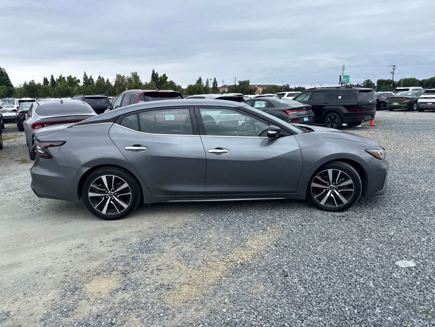Used 2023 Nissan Maxima SV w/ Floor Mat Group FWD image 4