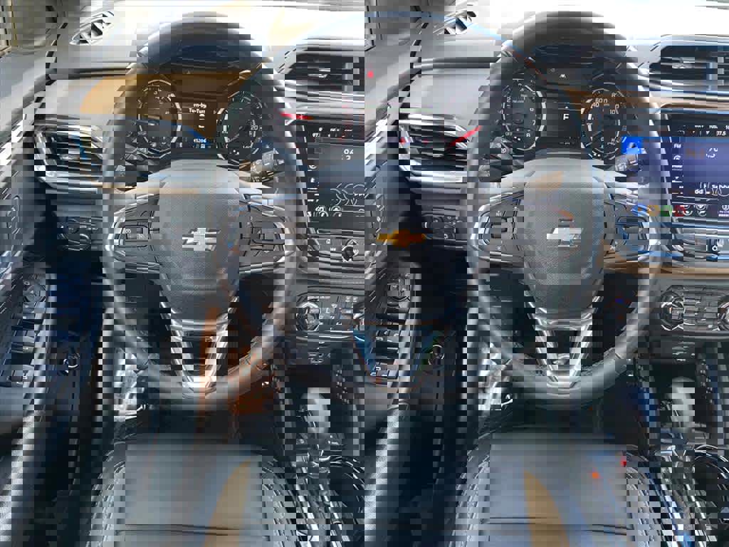 Used 2021 Chevrolet TrailBlazer ACTIV w/ Sun and Liftgate Package image 6