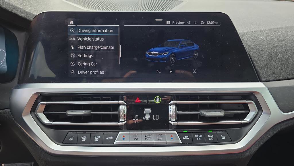 Used 2022 BMW 330e xDrive w/ M Sport Package image 18