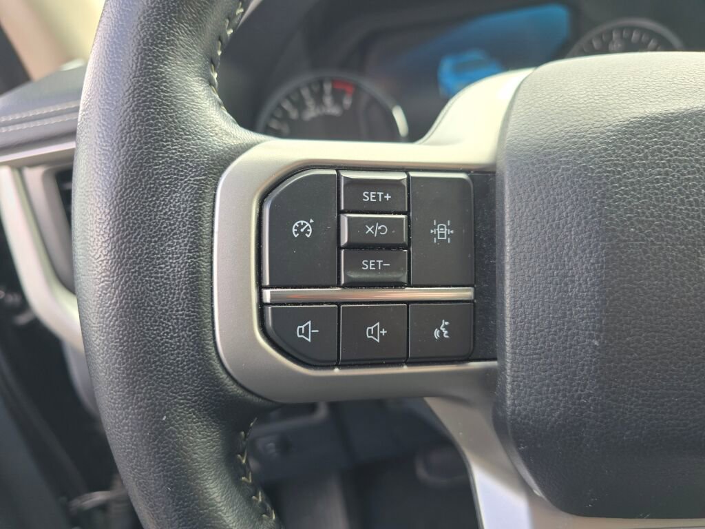 Used 2024 Ford Expedition Max XLT image 23