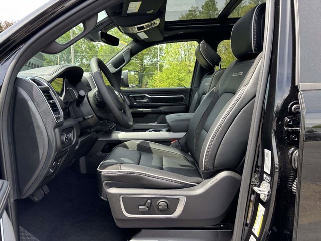 New 2026 RAM 1500 Laramie w/ Night Edition AWD/4WD image 5