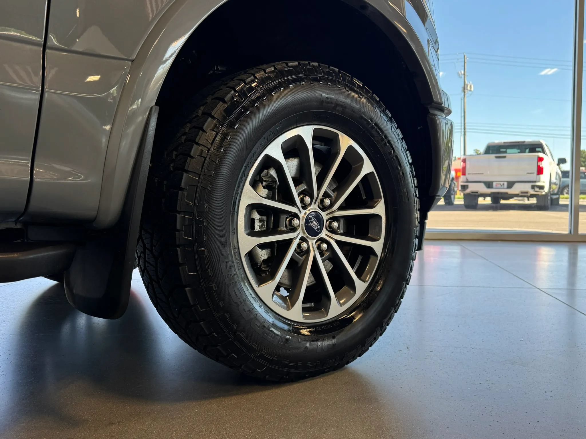 Used 2020 Ford F150 XLT w/ Equipment Group 302A Luxury AWD/4WD image 10