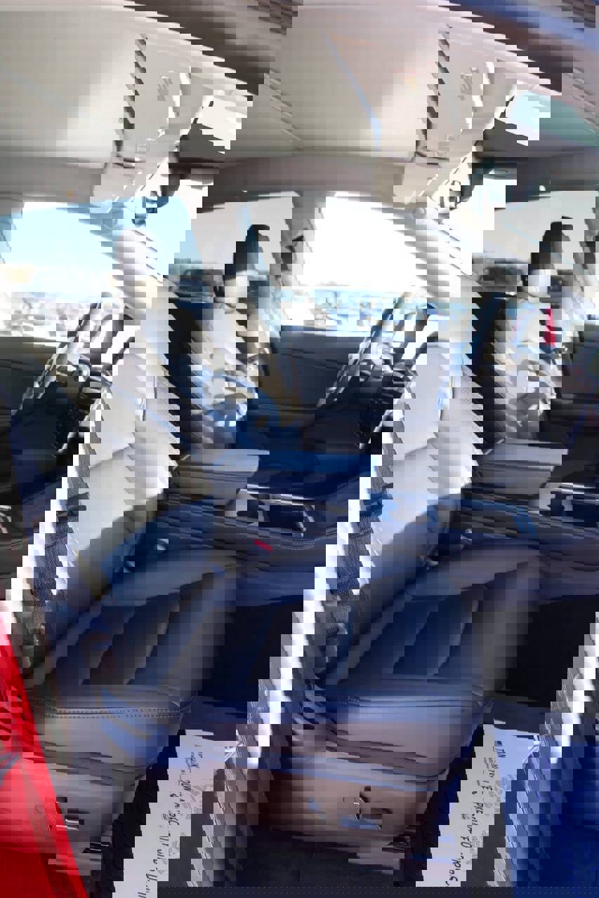 Used 2022 Tesla Model Y Long Range image 14