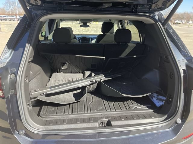 Used 2022 Chevrolet Equinox LT AWD/4WD image 23