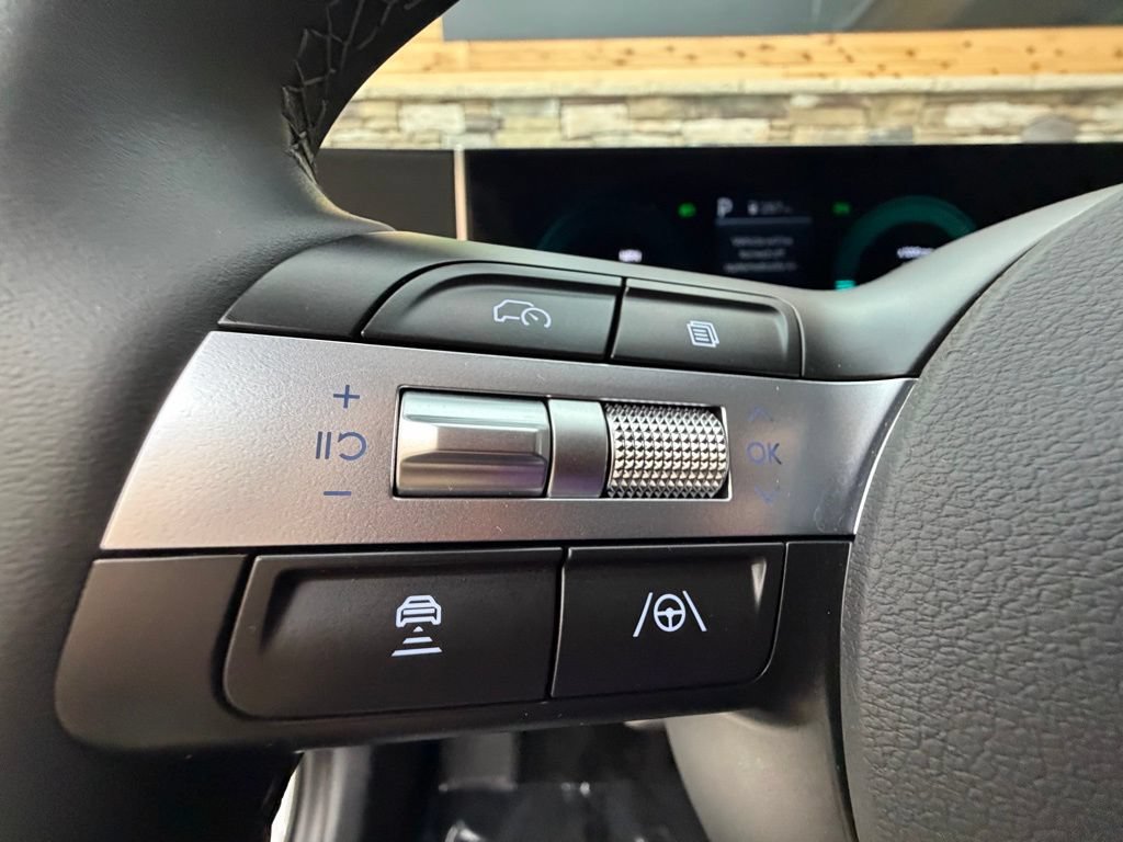 Used 2025 Hyundai Sonata SEL FWD image 21