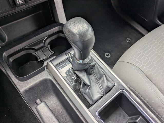 Used 2018 Toyota Tacoma SR5 AWD/4WD image 12