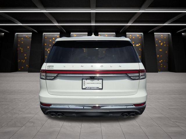 Used 2020 Lincoln Aviator Reserve w/ Equipment Group 202A image 5