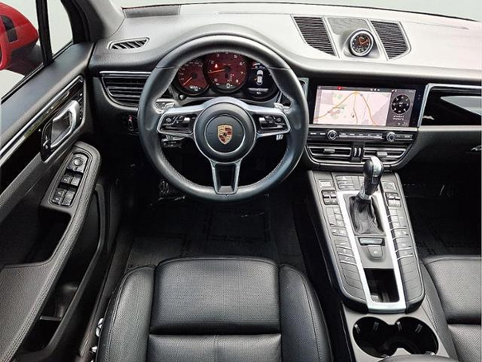 Used 2020 Porsche Macan AWD/4WD image 9