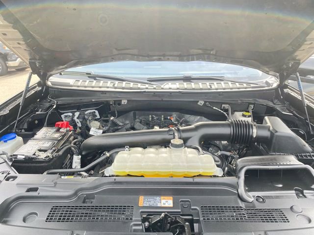 Used 2025 Ford Expedition Platinum image 31