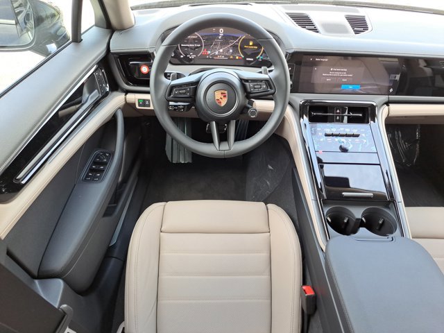 New 2026 Porsche Panamera 4 image 17
