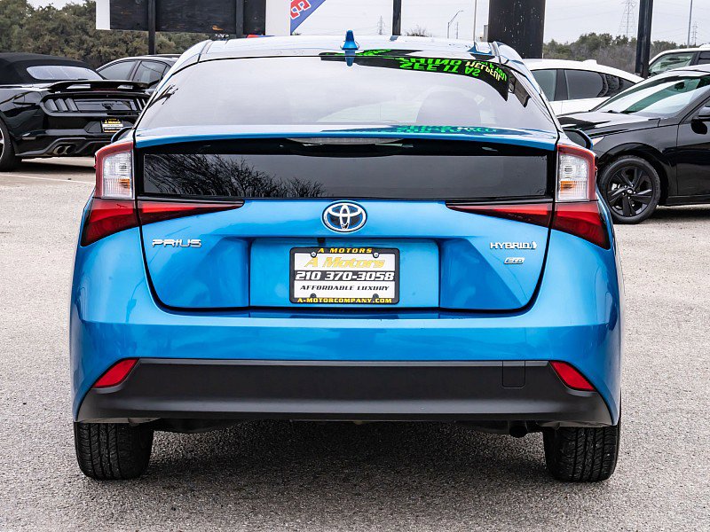 Used 2022 Toyota Prius L Eco FWD image 6