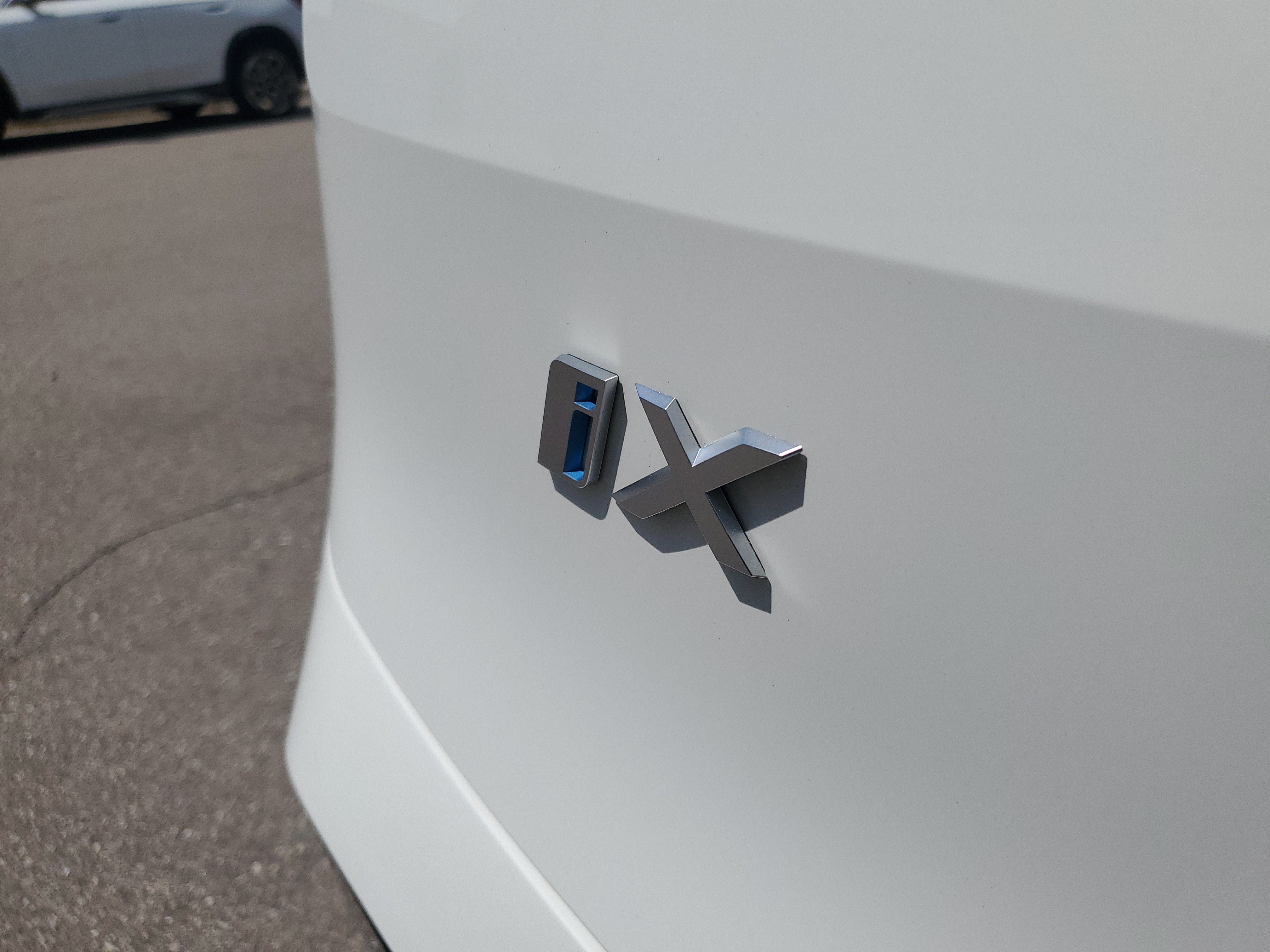 Certified 2024 BMW iX xDrive50 w/ Sport Package AWD/4WD image 32