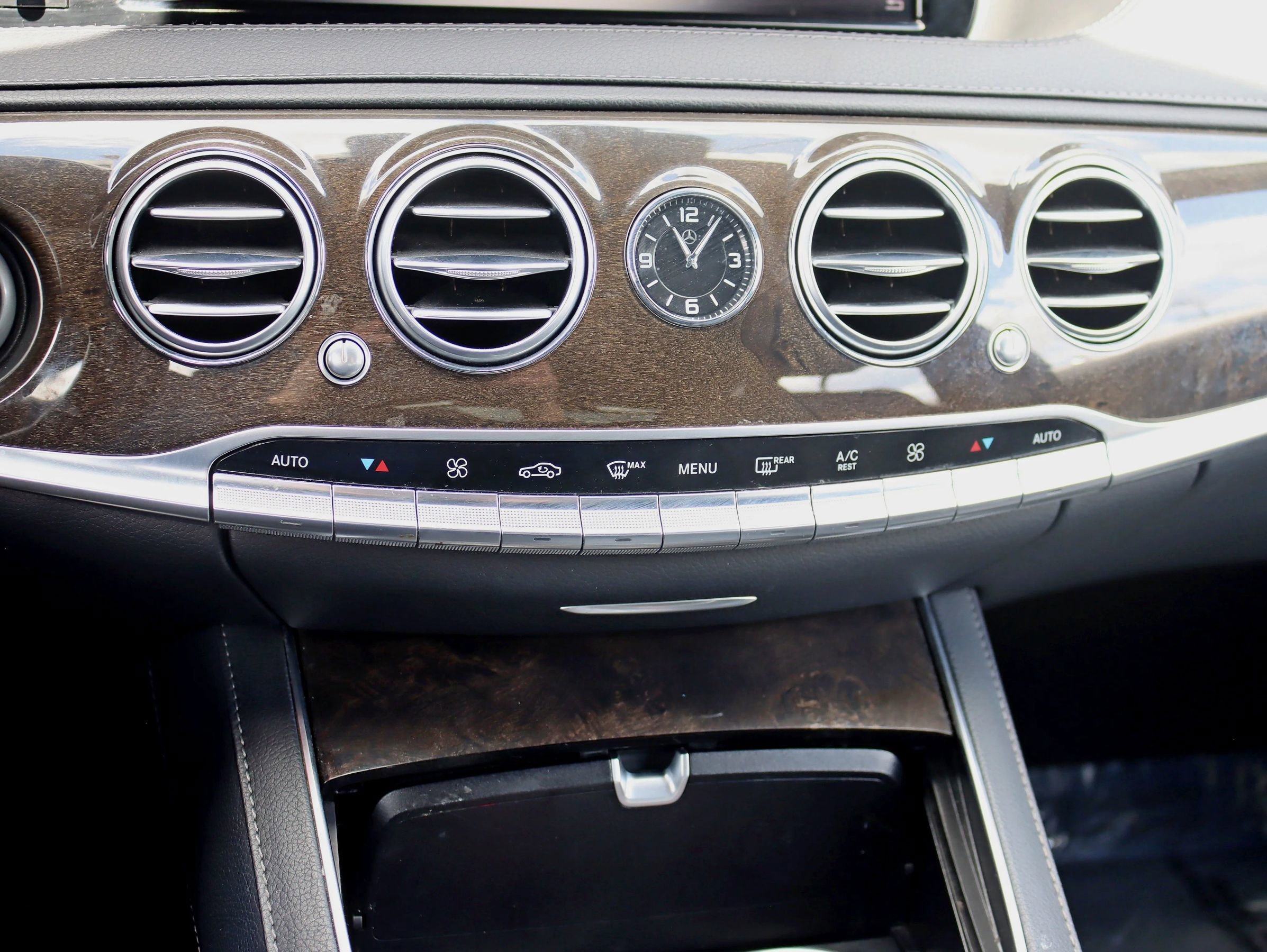 Used 2015 Mercedes-Benz S 550 4MATIC Sedan image 26