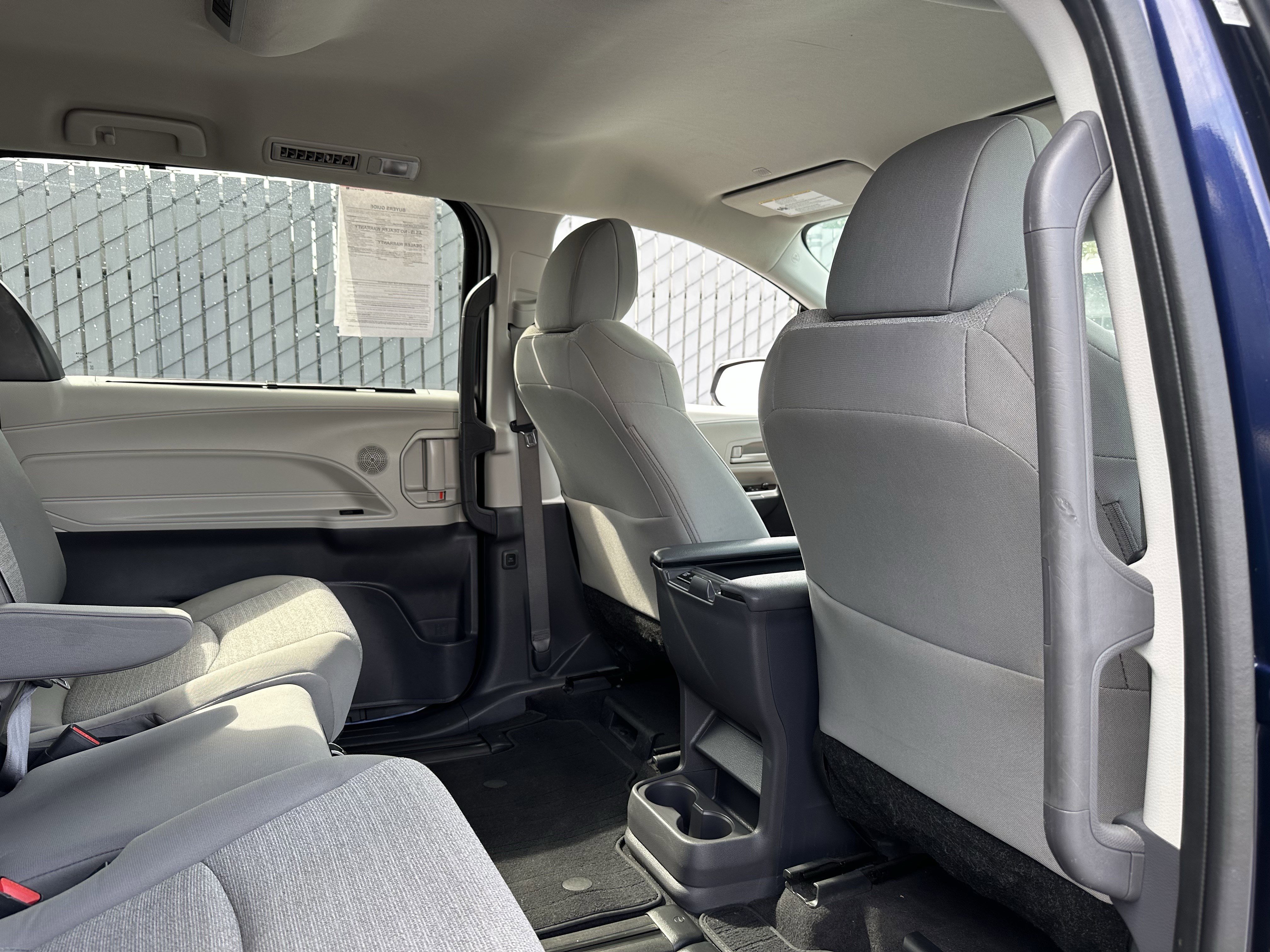 Used 2023 Toyota Sienna LE image 13