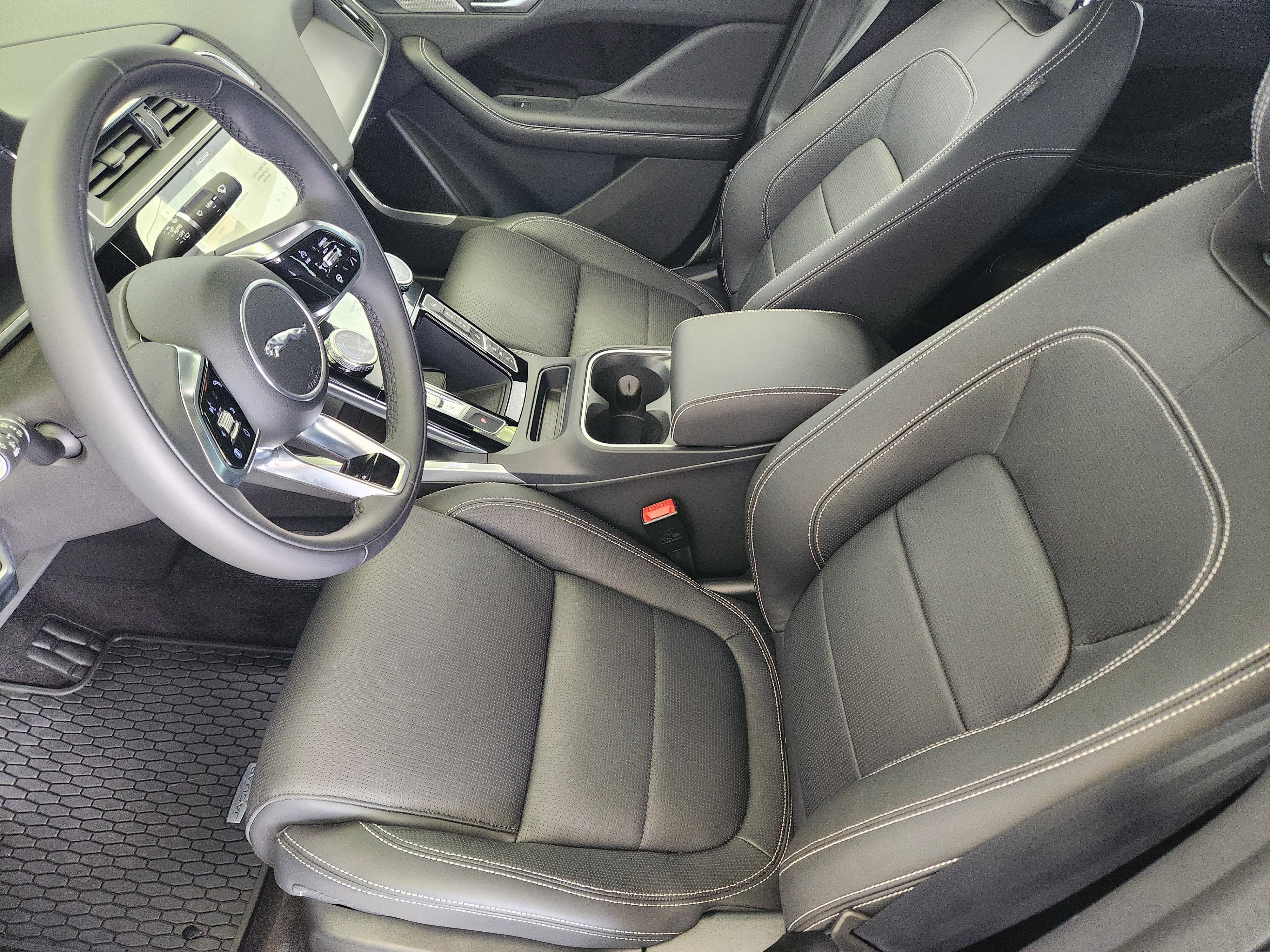 New 2024 Jaguar I-PACE R-Dynamic HSE image 15