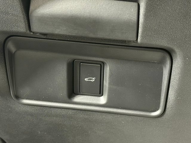 Certified 2025 Land Rover Discovery Sport S AWD/4WD image 39