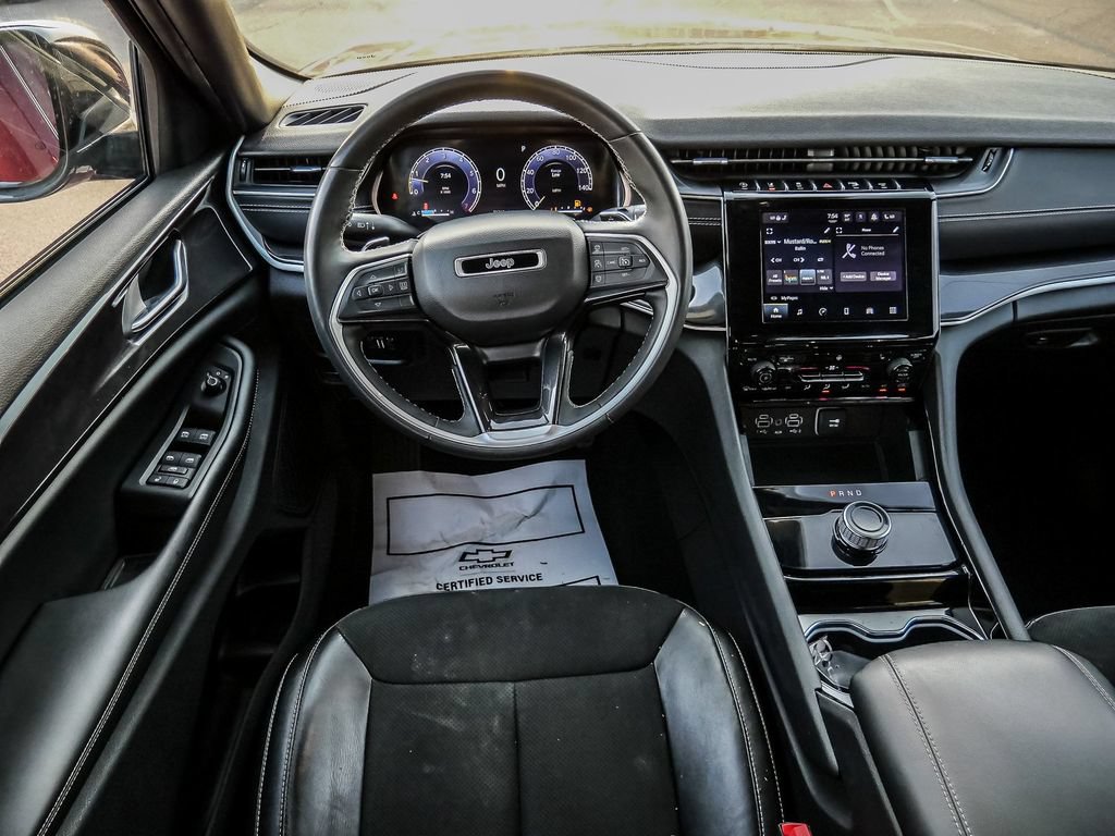 Used 2023 Jeep Grand Cherokee Altitude AWD/4WD image 28