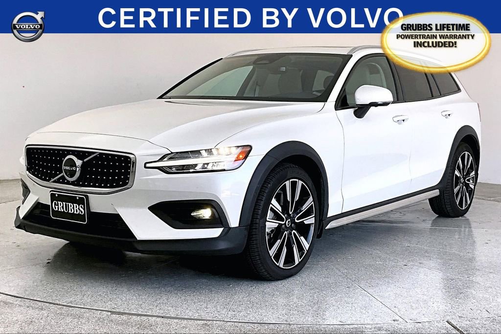 Used 2025 Volvo V60 B5 Cross Country Ultra w/ Protection Package Premier image 15