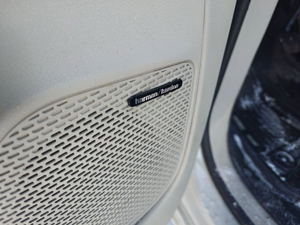 Used 2020 Chrysler Pacifica Limited image 7