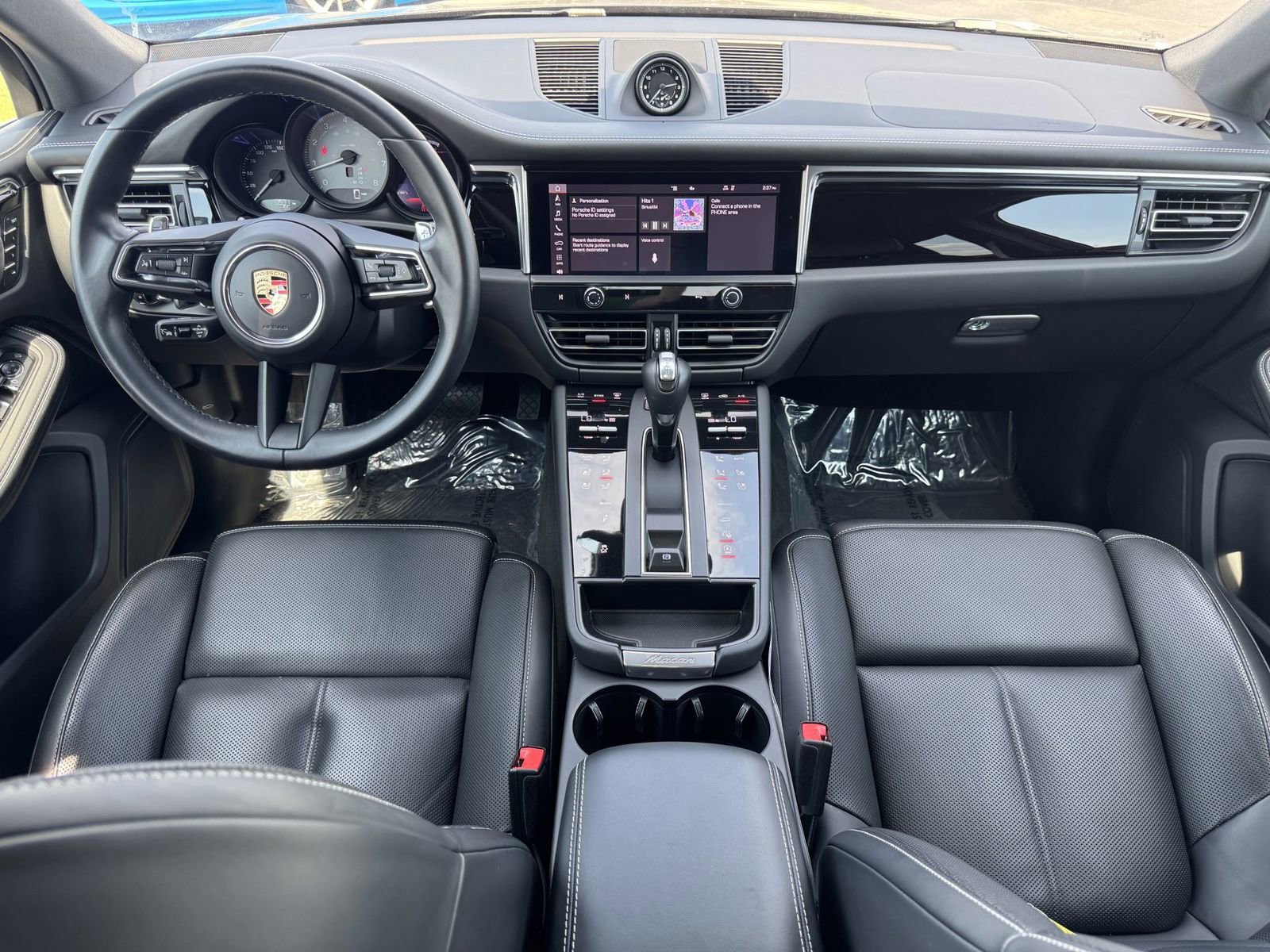 Certified 2024 Porsche Macan S image 13