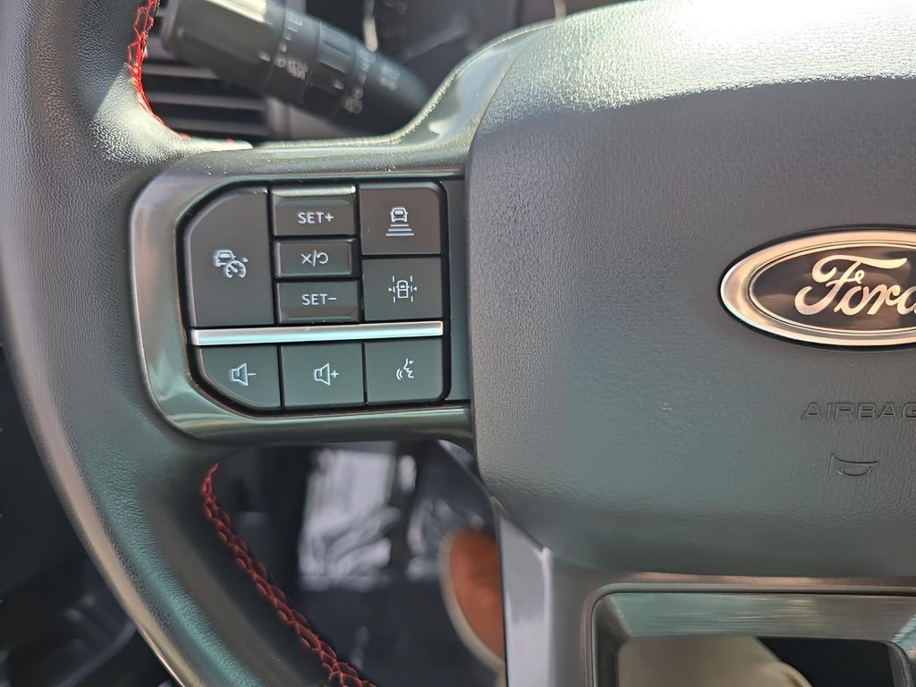 Used 2022 Ford Expedition Max Limited image 17