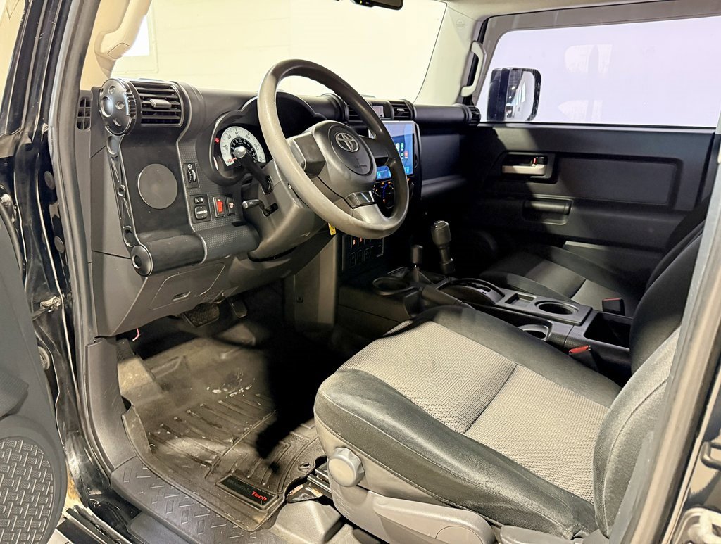 Used 2009 Toyota FJ Cruiser 4WD image 29
