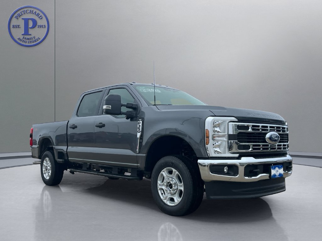 New 2026 Ford F350 XLT w/ 360-Degree Camera Package AWD/4WD image 1