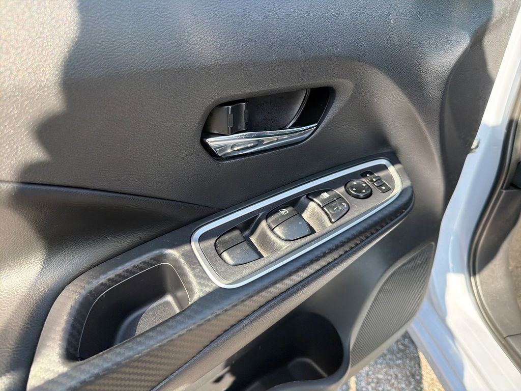 Used 2024 Nissan Versa SR w/ Trunk Package image 14