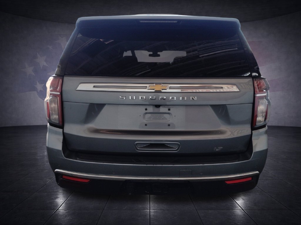 Used 2022 Chevrolet Suburban LT RWD image 4