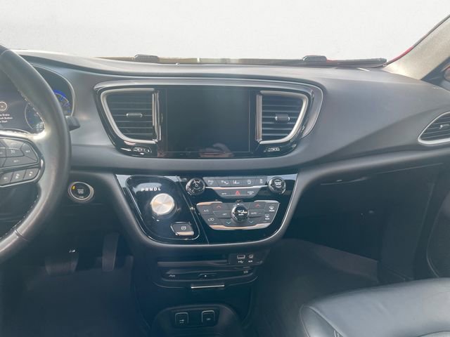 Used 2020 Chrysler Pacifica Touring-L Plus image 11