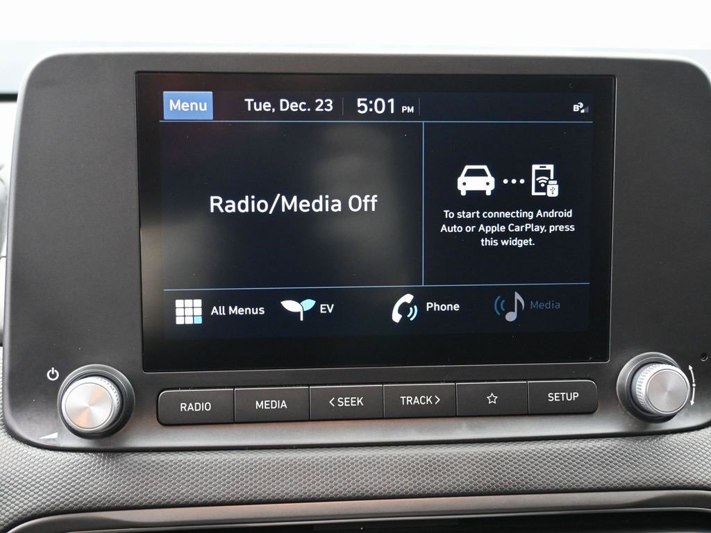 Used 2023 Hyundai Kona SE w/ Cargo Package image 23