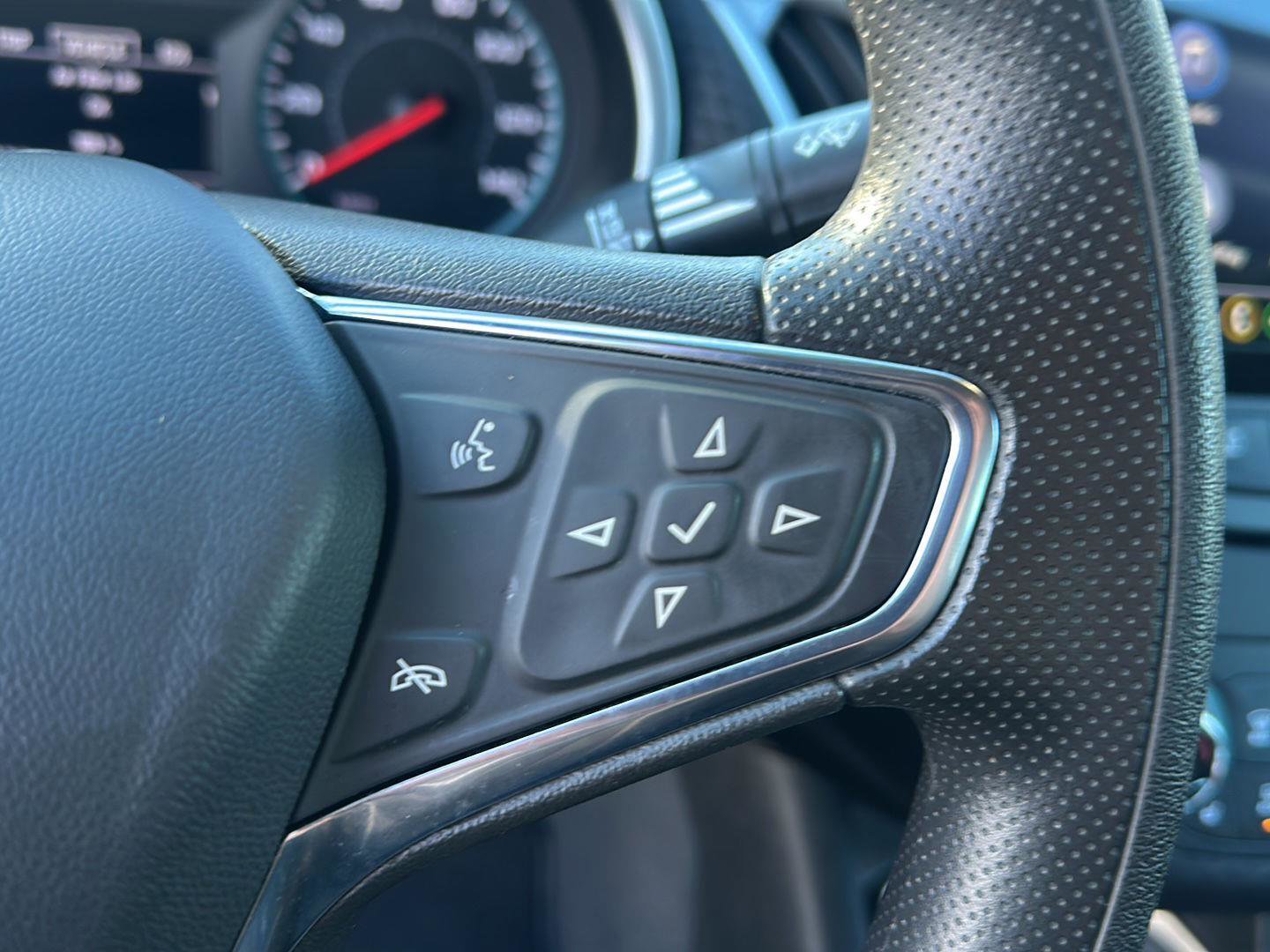 Used 2024 Chevrolet Malibu LT image 28