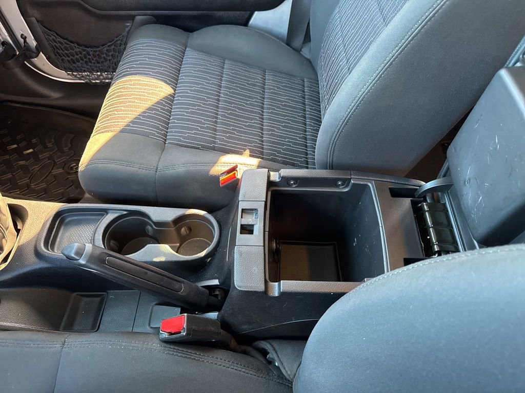 Used 2011 Jeep Wrangler Unlimited Sport AWD/4WD image 35