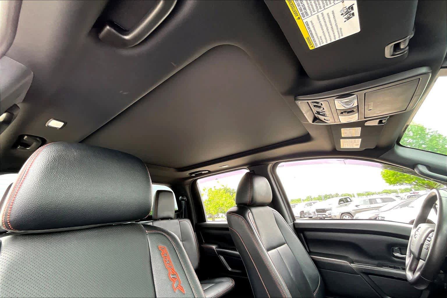 Used 2021 Nissan Titan PRO-4X w/ Pro-4x Convenience Package AWD/4WD image 13