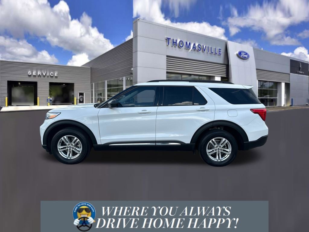 Used 2022 Ford Explorer XLT w/ Equipment Group 202A image 5