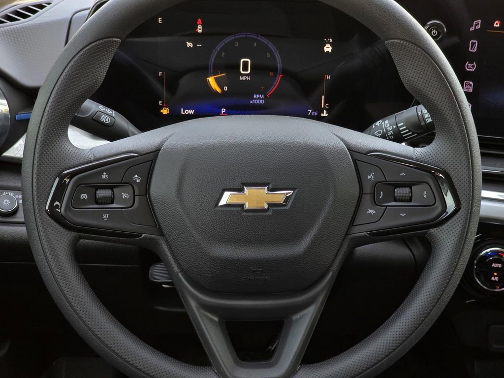 New 2026 Chevrolet Trax LT image 13