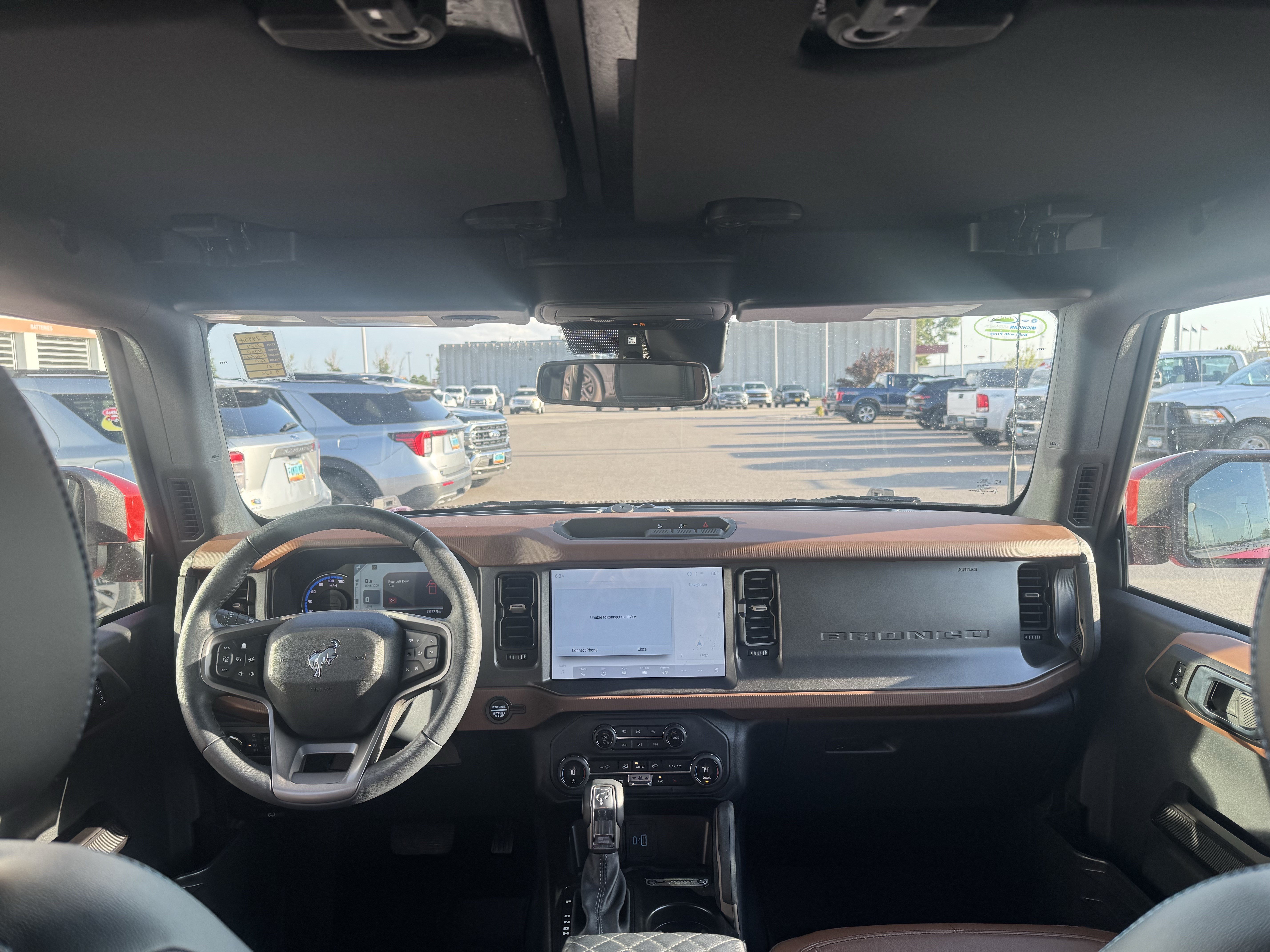 Used 2024 Ford Bronco Outer Banks AWD/4WD image 6