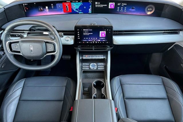 Used 2024 Lincoln Nautilus Premier w/ Equipment Group 102A image 5