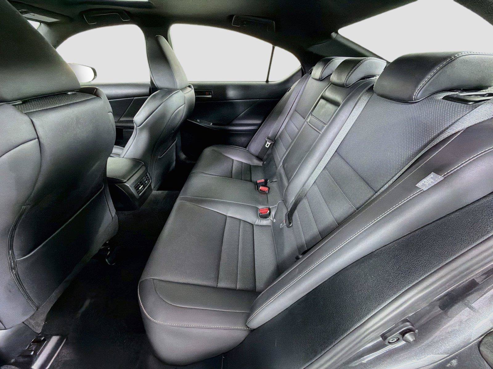 Used 2022 Lexus IS 350 F Sport RWD image 25
